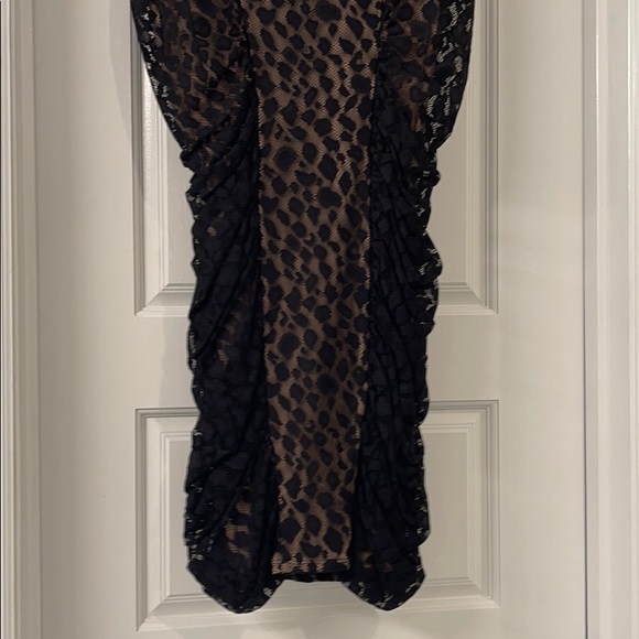 Dress - Picture 2 of 4